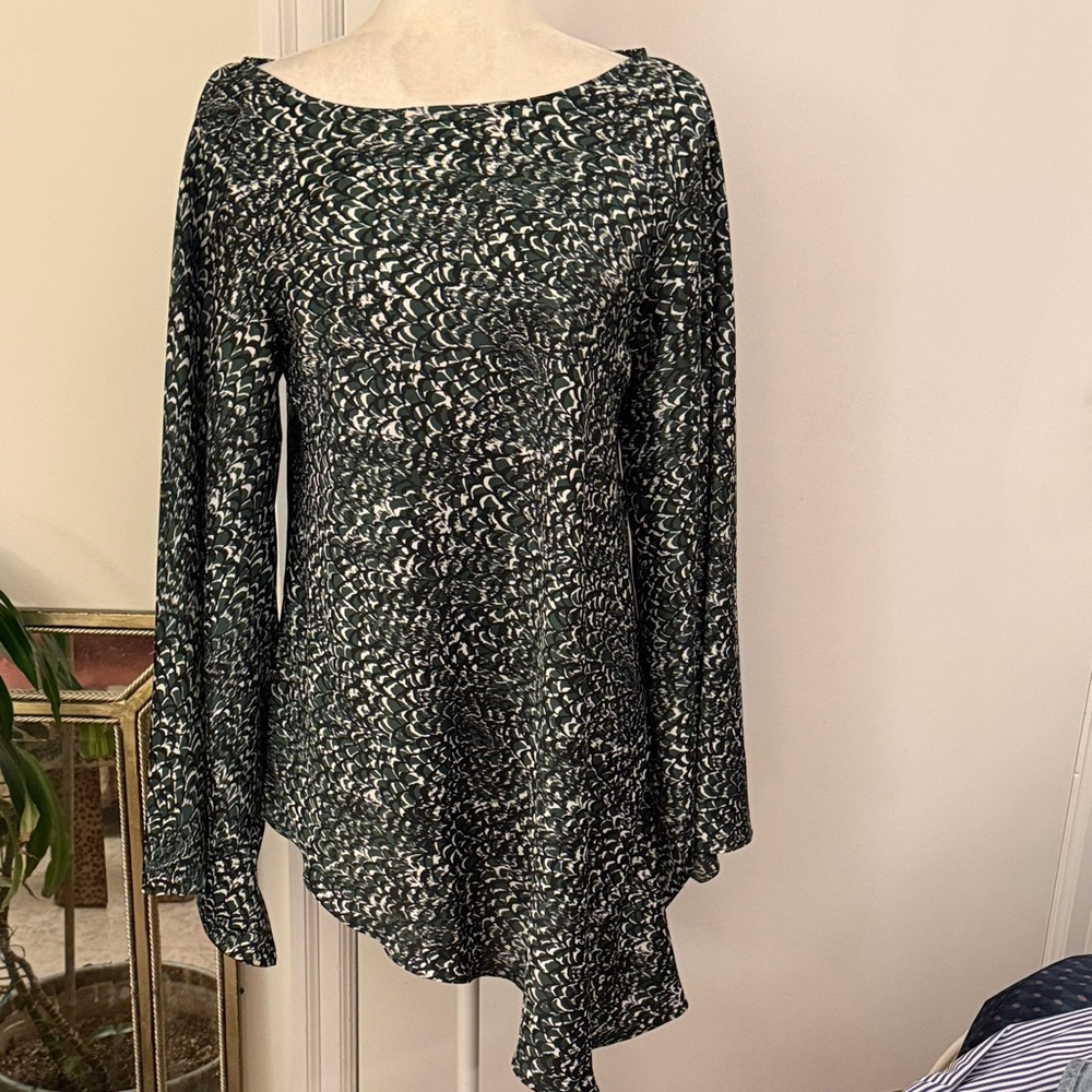 Laundry Shelli Segal Geo Print Animal Print Asymmetrical Satin Effect Top Lg